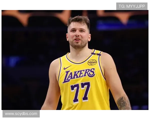 东契奇24+12里夫斯31+7爆发助湖人力克鹈鹕送其四连败