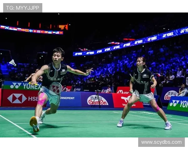 2025年羽毛球世锦赛大波波夫主场逆袭金廷夺冠震撼全场